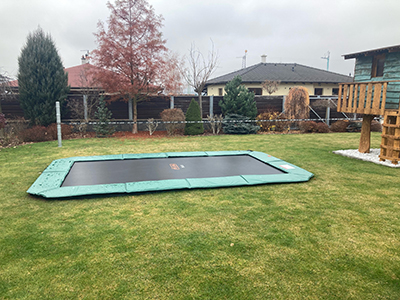 trampoline wegwerken in de tuin