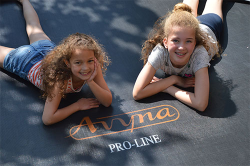 trampoline in de tuin