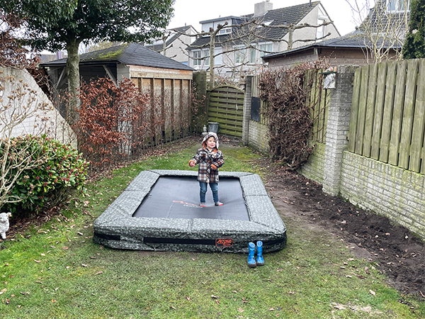 trampoline ingraven of niet 