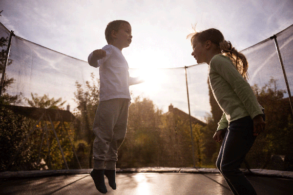 De juiste maat trampoline kiezen op basis van tuin en gebruik
